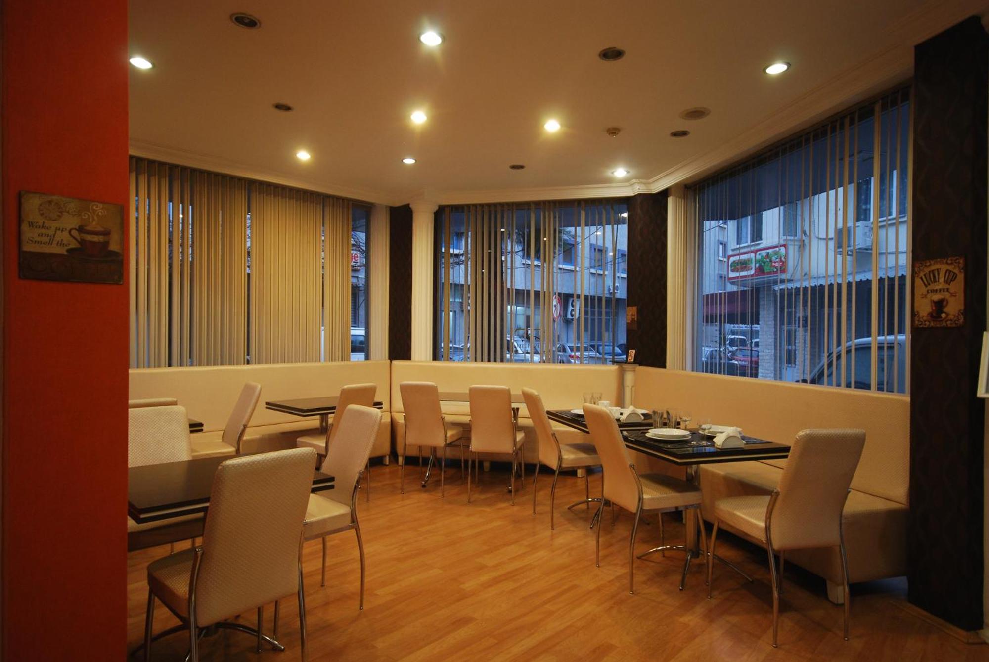 Mini hotel อิซมีร์ ภายนอก รูปภาพ