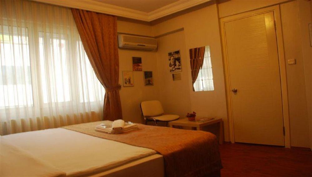 Mini hotel อิซมีร์ ภายนอก รูปภาพ