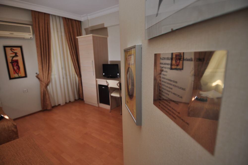 Mini hotel อิซมีร์ ภายนอก รูปภาพ